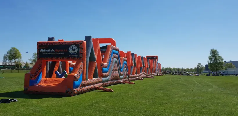 60m+ #Megatrack – Sveriges Säkraste Hinderbana